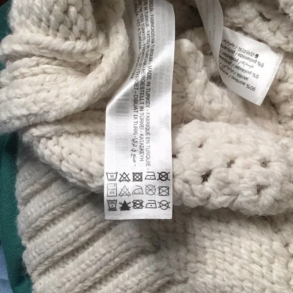 NWT. Zara Ecru Cable-Knit Sweater. Size S. - Picture 9 of 10